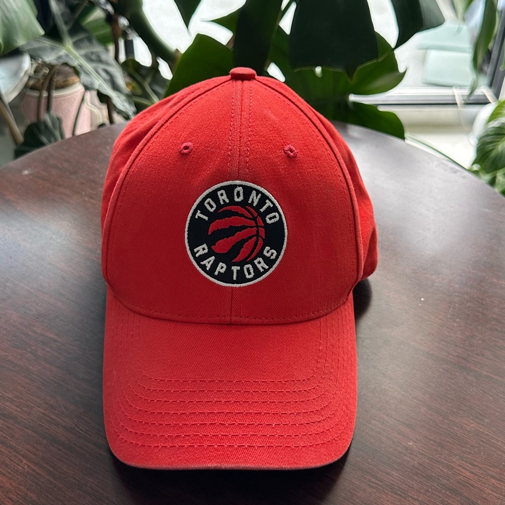 🧢NBA Toronto Raptors Red and Black Cap